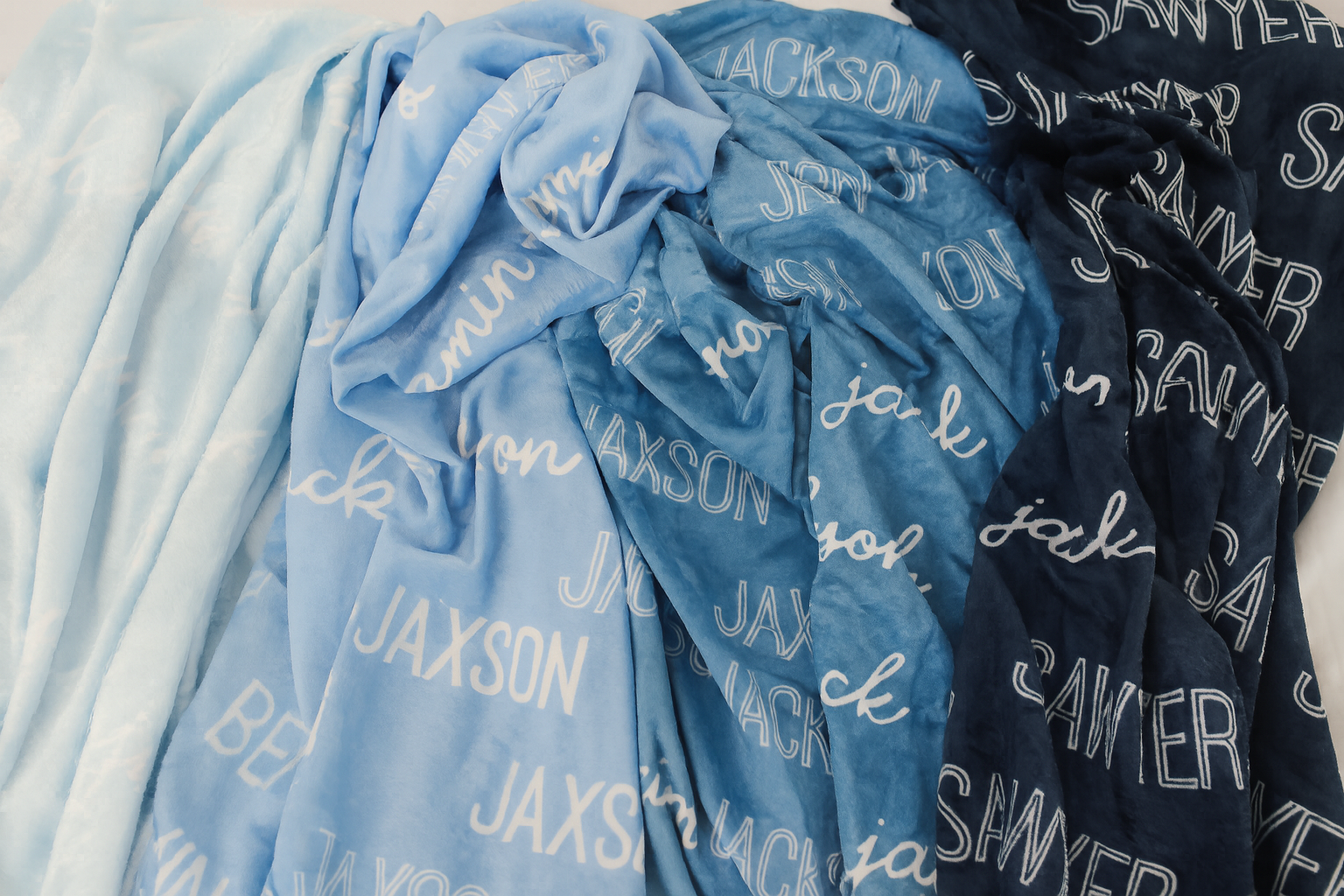 Custom Velveteen Baby Blanket – Personalized Name Print, Soft Plush Newborn Keepsake